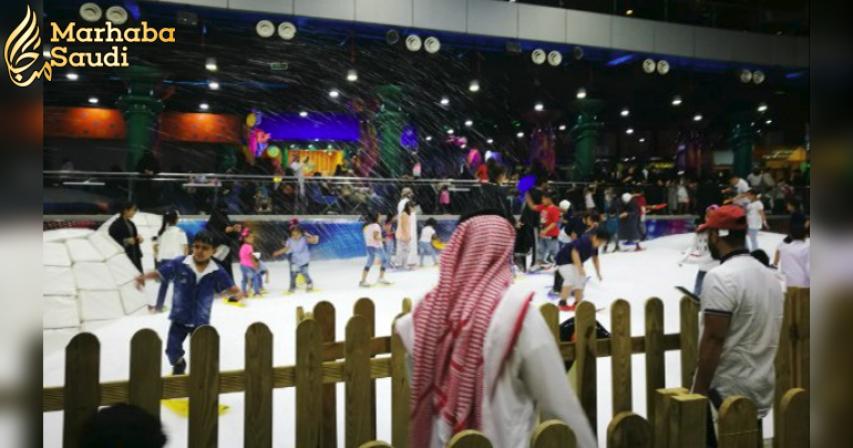 Snow park opens in Jeddah