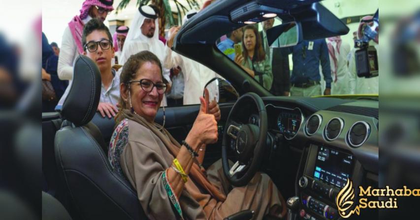 Saudi woman receives her dream car 2018 Ford Mustang GT convertible