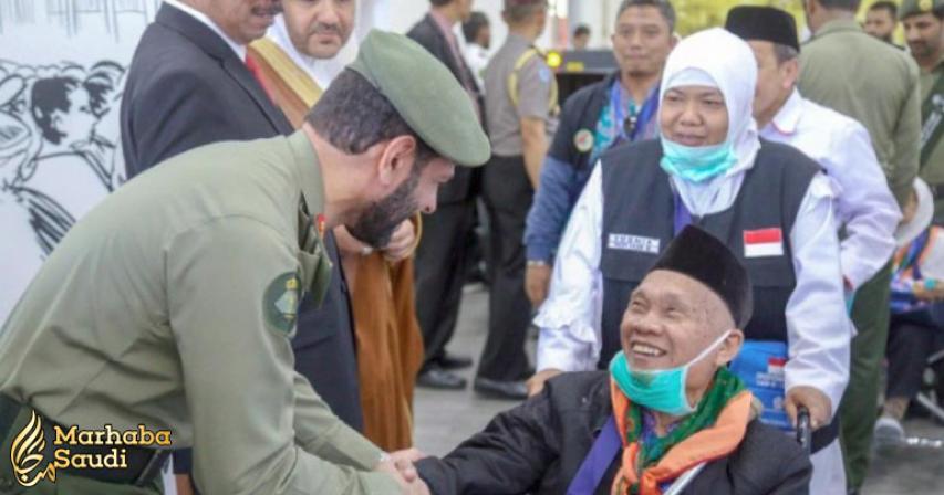 First group of Iranian pilgrims arrives in Madinah
