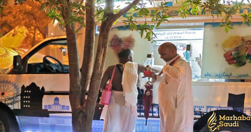 Food trucks serve in holy places in Saudi Arabia for first time