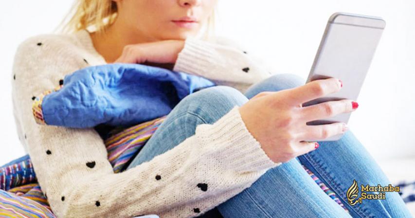 Health Risks of Using Your Cell Phone Too Much
