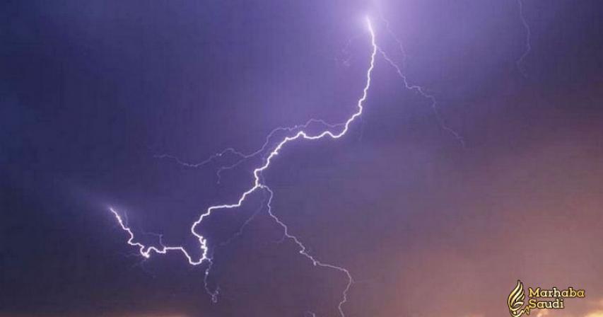 5 killed as 10 houses burnt in lightning in Pakistan
