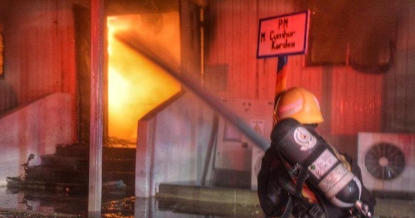Fire in Jeddah’s Al-Sulaymaniyah neighborhood brought under control