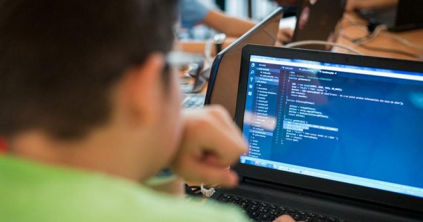 A cybercamp to train jobseekers in the field of programming has been launched in Saudi Arabia.