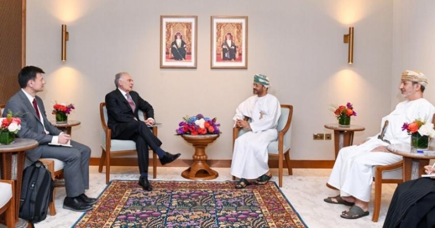 Oman Foreign Minister Meets UN Envoy