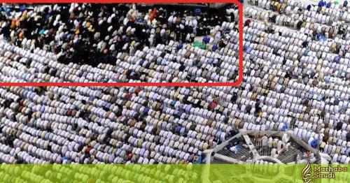 Why is the Prayer Area for men and women same in Makkah and segregated in Madina?