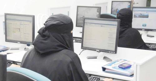 Saudi employers given green light to cut wages, hours