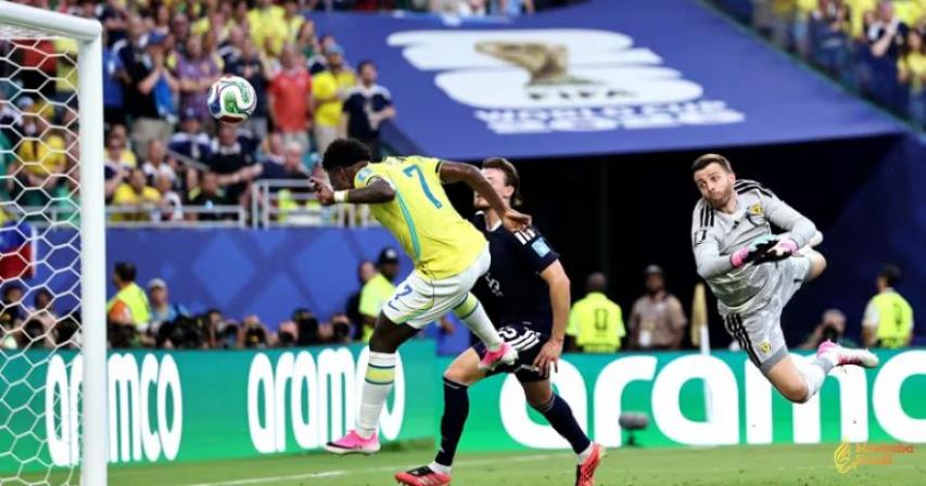 Neymar Returns to Massive Roar in 3-0 Brazilian Rout