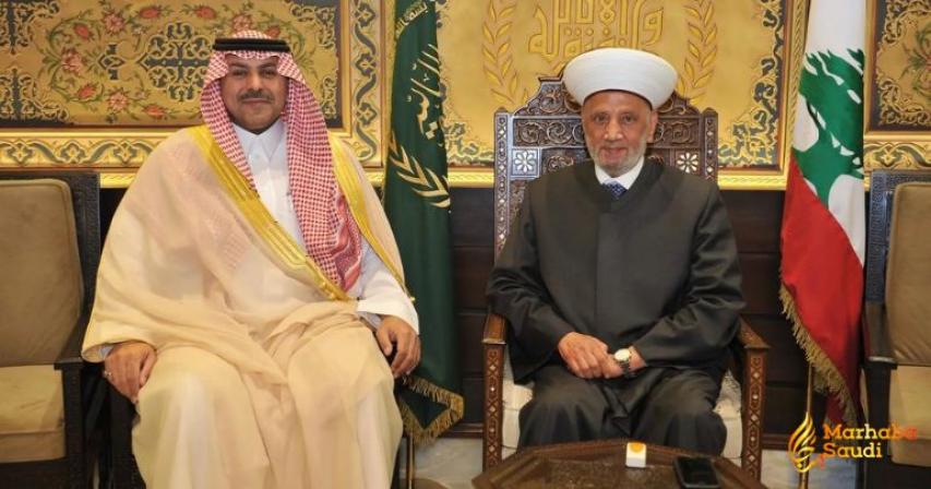 Saudi Ambassador Meets Lebanese Grand Mufti in Beirut