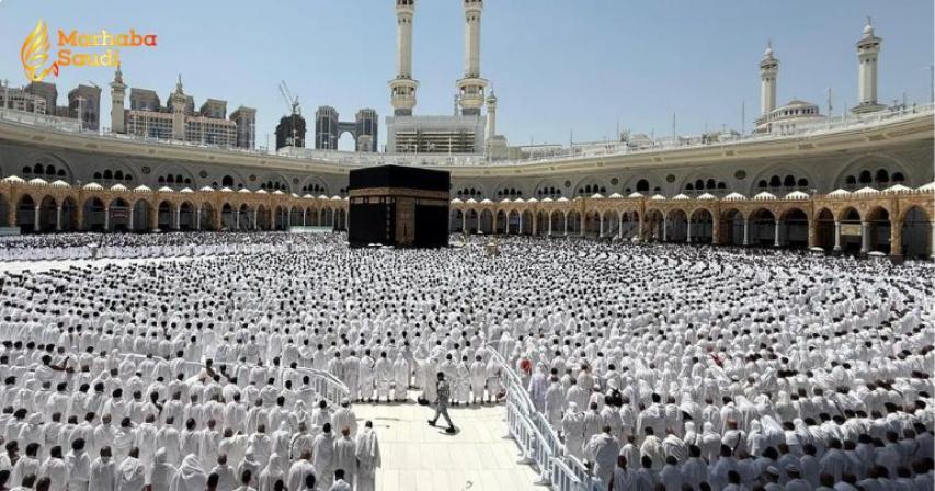 Grand Mosque Offers Inquiry Response Service in 11 Languages