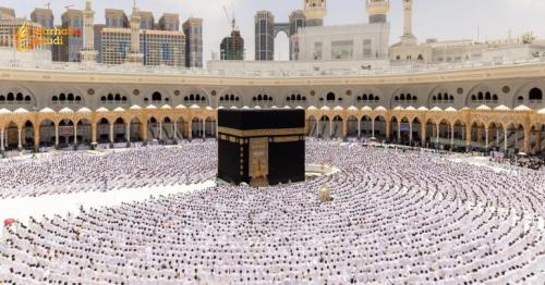 Grand Mosque Imam Urges Worshippers to Seek Divine Protection