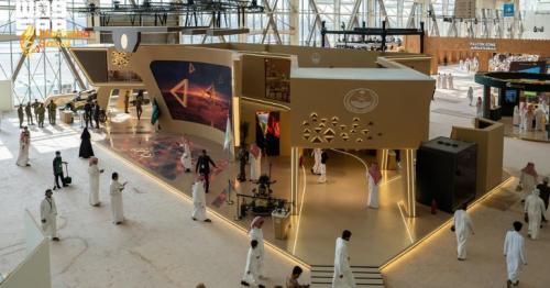 Syrian Envoy Visits Ministry Of Interior Pavilion At Falcons Exhibition