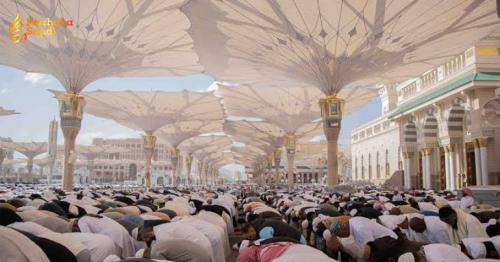 Grand Mosque Unleashes Spectacular Quran Class for Deaf Female Worshippers
